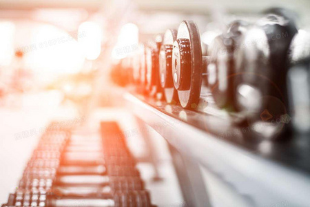 观众投票vs专业评判：排名争议背后的街舞价值思考